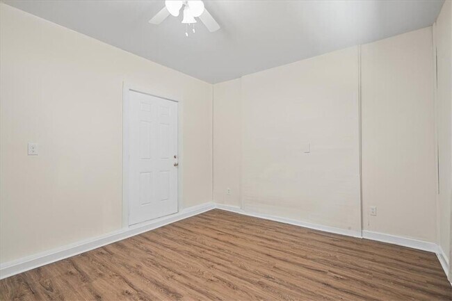 Building Photo - 4921 Heritage Trace Ct