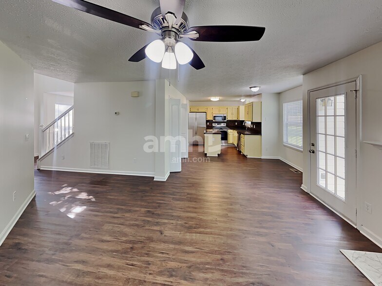 Building Photo - 808 Pebble Creek Ct