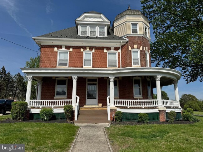 Primary Photo - 3009 Ridge Pike