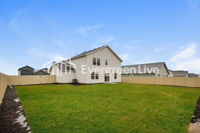 Building Photo - 15132 Nimbus Way