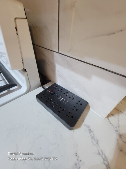 Kitchen USB & Outlet - 28 Willowdale Ave