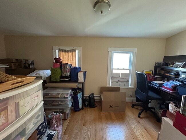 Building Photo - 28 Quirk St