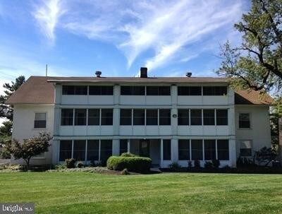 Building Photo - 424 Linden Ave