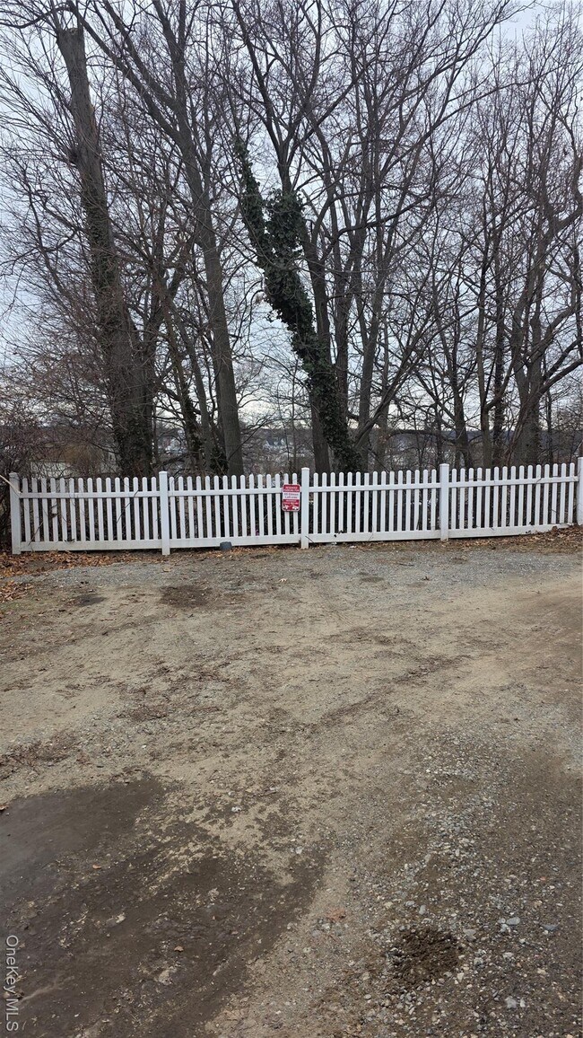 Building Photo - 65 Gibson Pl