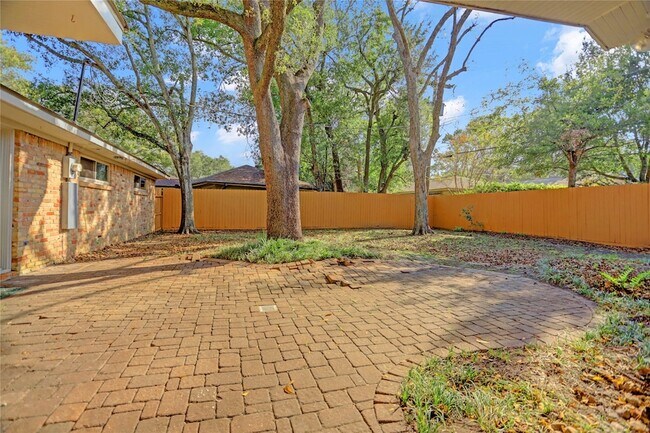 Building Photo - 5735 Wigton Dr