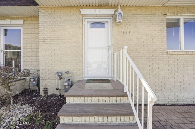 Building Photo - 448 Ocean Blvd