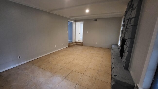 Building Photo - 5195 Wren Cove