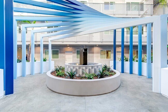 Interior Photo - Moderno NOHO Apartments