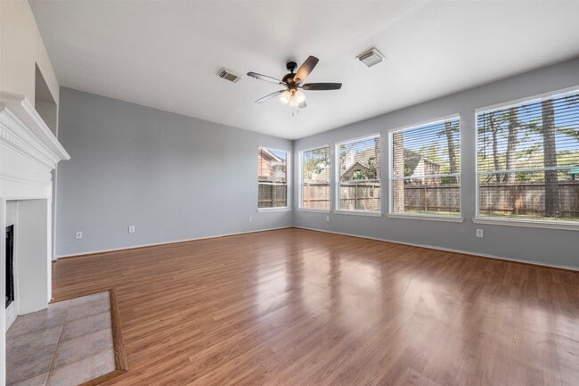 Building Photo - 17102 Mountain Crest Dr