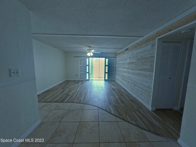 Building Photo - 3135 Shady Dell Ln