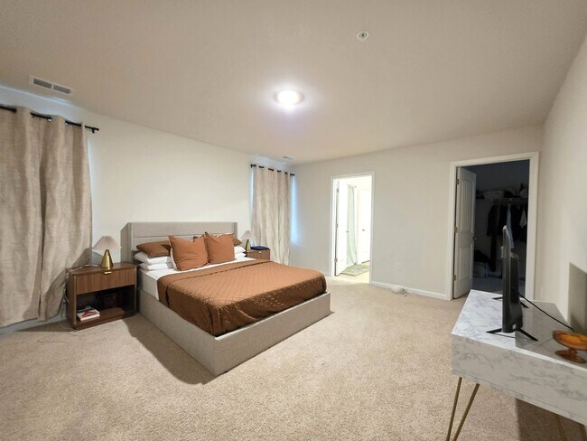 Building Photo - 1120 Wintermead Lp