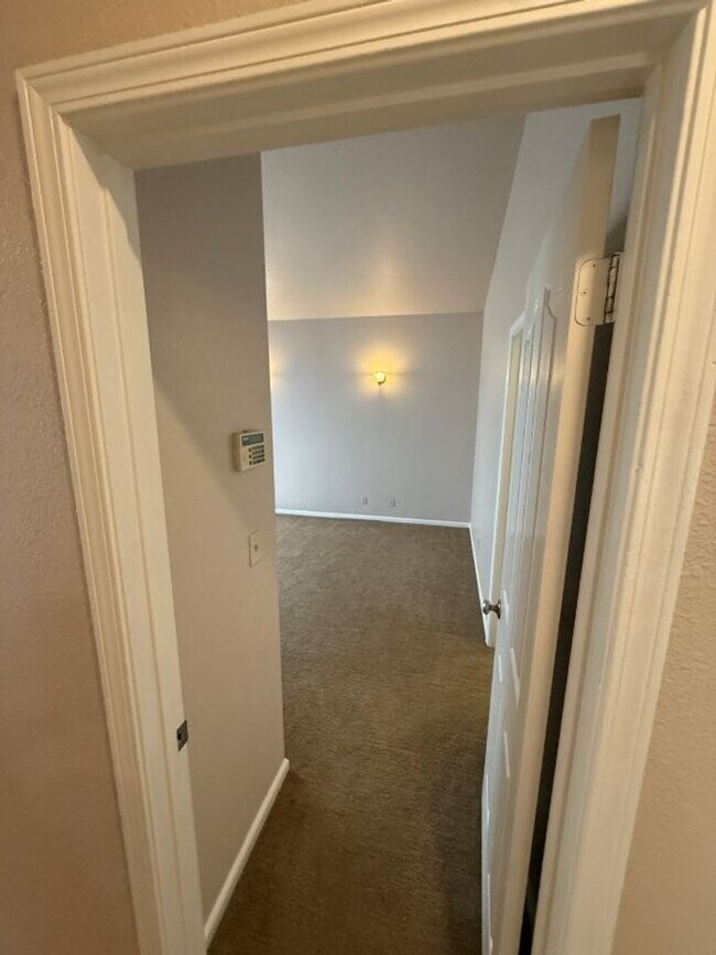 Building Photo - 900 Bluewater Dr