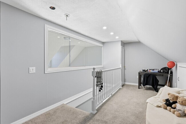 Building Photo - 59 Merrimack Meadows Ln