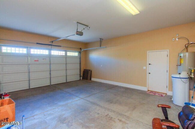 Building Photo - 16922 N Palo Rojo Rd