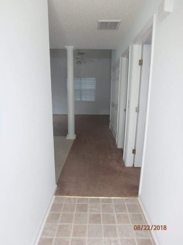 Building Photo - 115 Stratford Rd