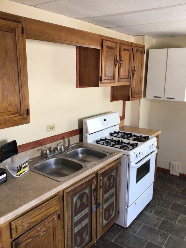 Building Photo - 709 20th St