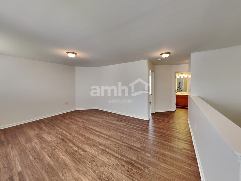 Building Photo - 1205 Jordans Pond Ln