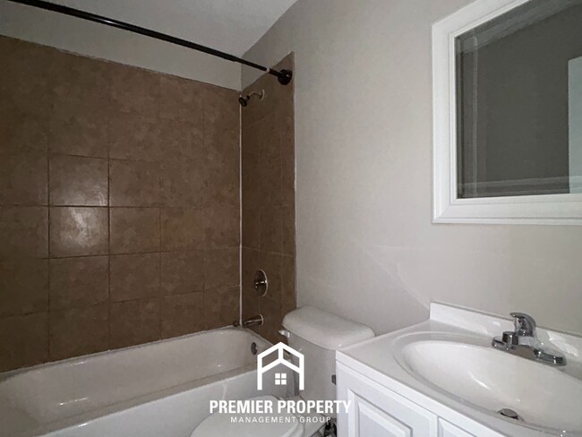 Building Photo - 10075 Yates Dr