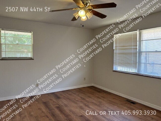 Building Photo - 2507 NW 44th St