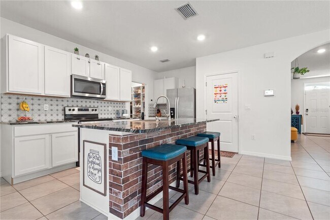 Building Photo - 3265 Suncoast Plains Dr