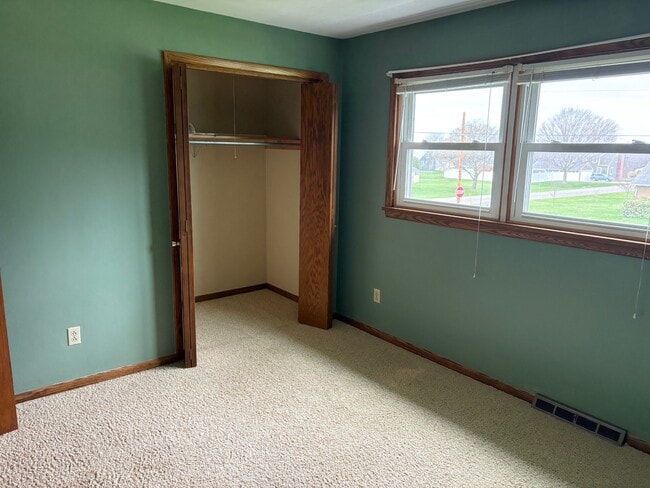 Building Photo - 3603 Brierwood Dr