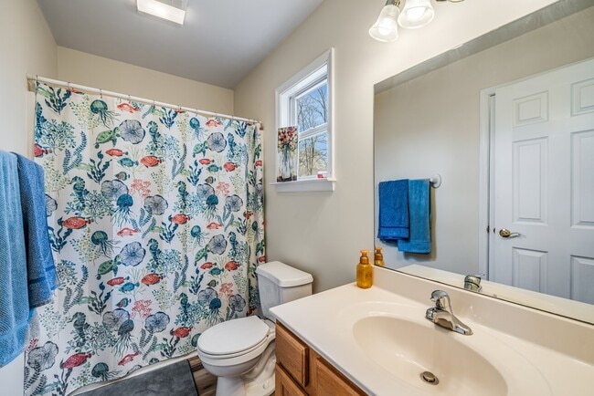 Building Photo - 2325 Rudder Ct