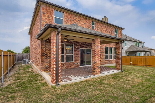 Building Photo - 716 Madalin Rue Ct