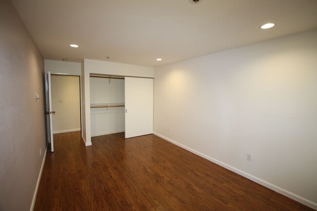 Primary Photo - 600 W 76th Ave