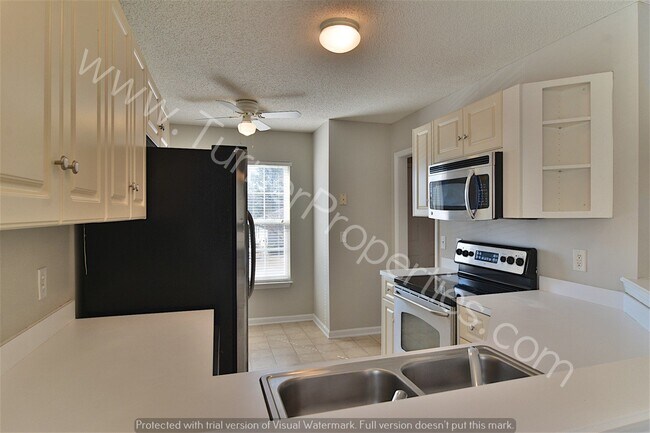 Building Photo - 119 Linville Ct, Lexington, SC 29073