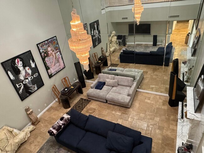 Livingroom #3 - 3160 Bel Air Dr