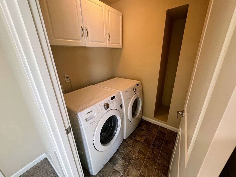 Building Photo - 18200 NE 110th St