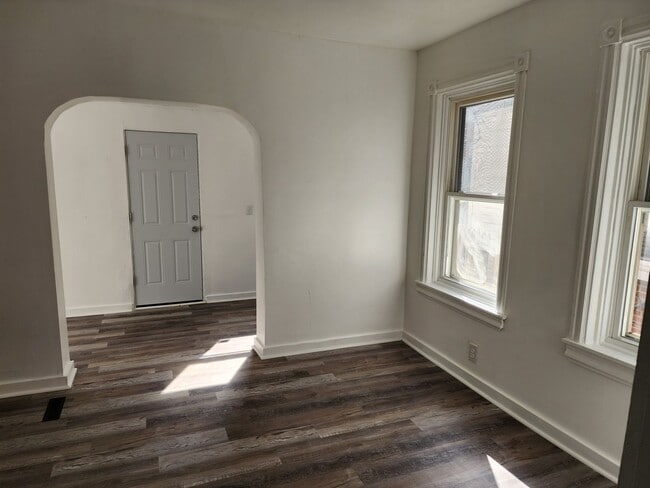 Building Photo - 2408 West St