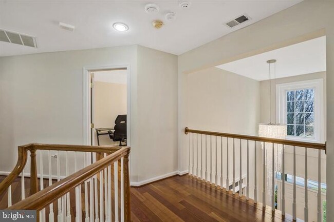 Building Photo - 2393 Watters Glen Ct