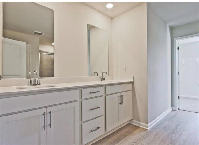 Building Photo - 1208 High Fls Ln