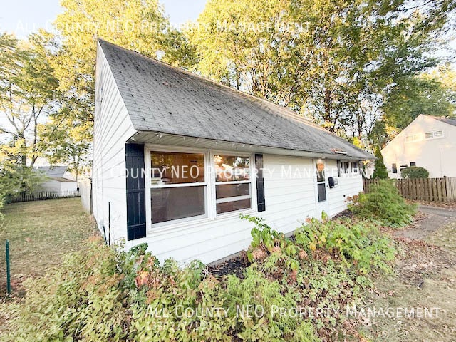 Building Photo - 2360 Giffels Dr