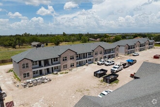 Building Photo - Uptown on Ware