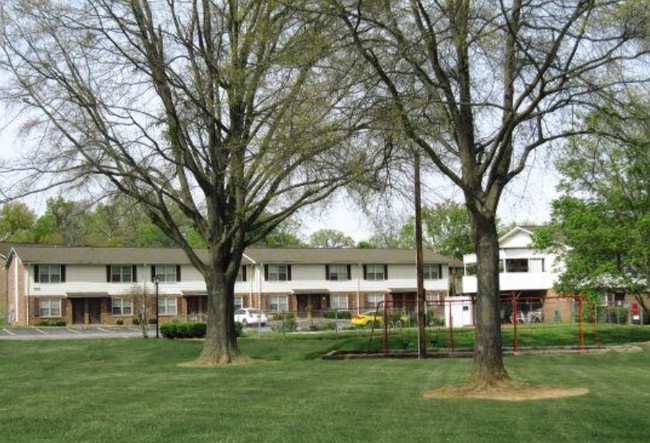 Building Photo - Fairmeadow Townhomes