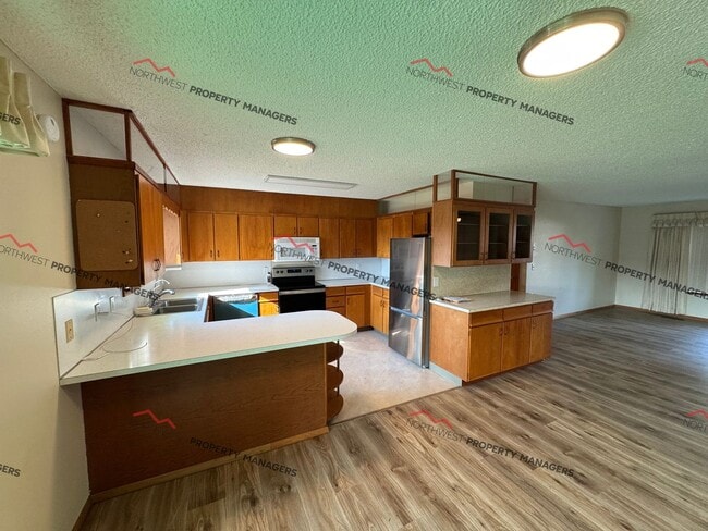 Building Photo - 1301 Kayu Ln