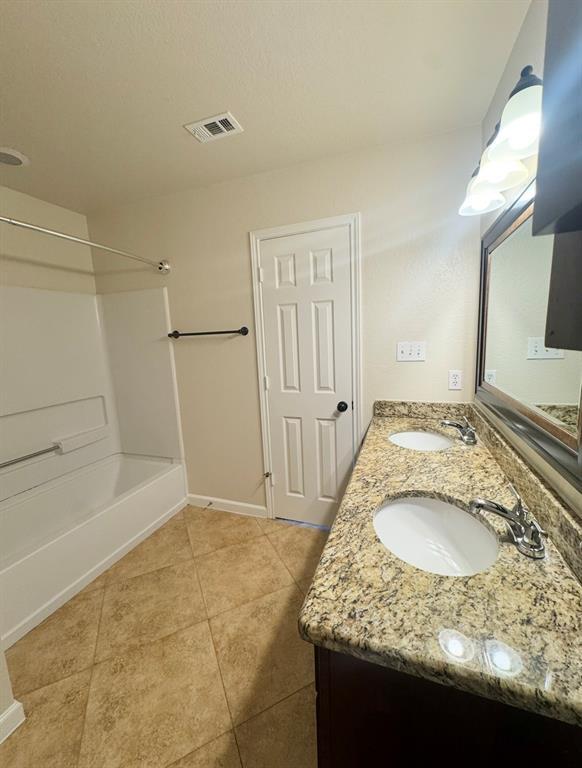 Building Photo - 110 Comal Cove