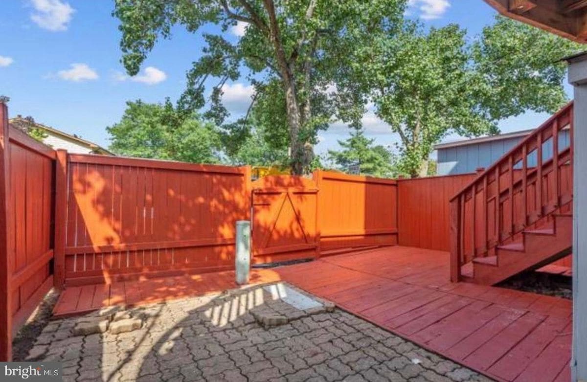 Building Photo - 5501 Woodlawn Manor Ct