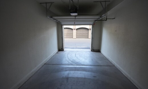Building Photo - 435 W Rio Salado Pkwy