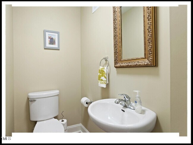 Building Photo - 1202 Rocky Point Ln