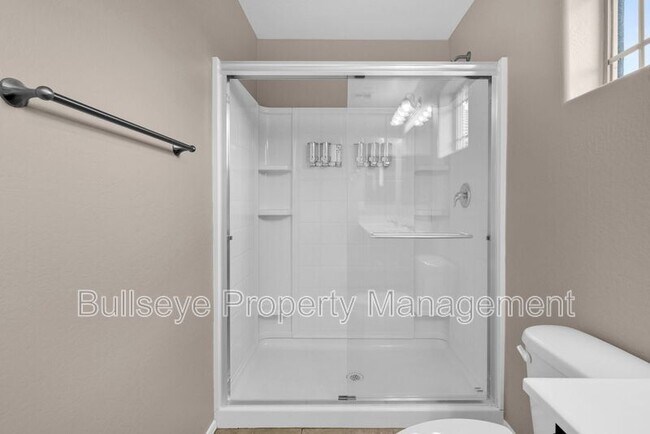 Building Photo - 2581 S Penrose Dr