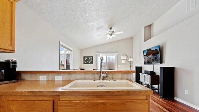 Building Photo - Great Home in Blackhawk!