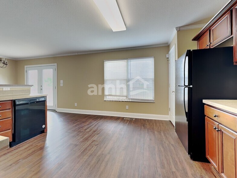 Building Photo - 8209 Jade Tree Ln