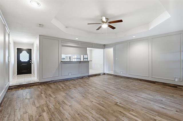 Building Photo - 2223 Sierra Dr