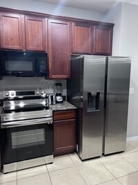 Building Photo - 2410 Middleton Grove Dr
