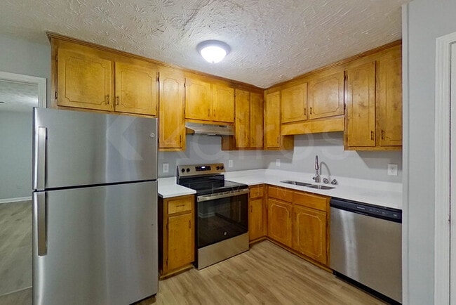 Building Photo - 100 Beaver Pointe Dr