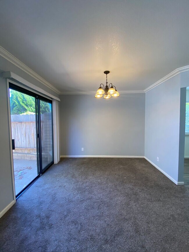 Building Photo - Large Centrally Located Two Story Condo wi...