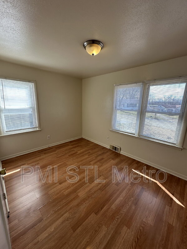 Building Photo - 4026 Belfore Dr